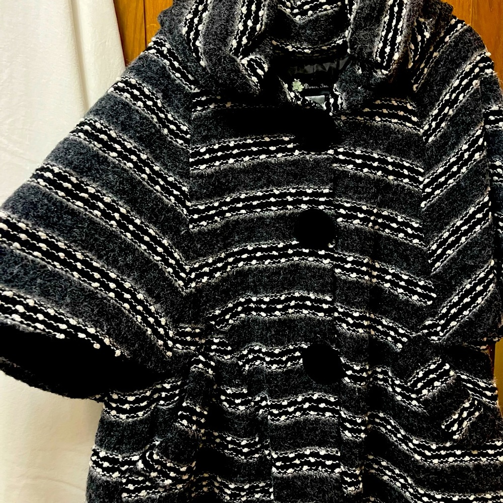 Damee NYC signature swing jacket